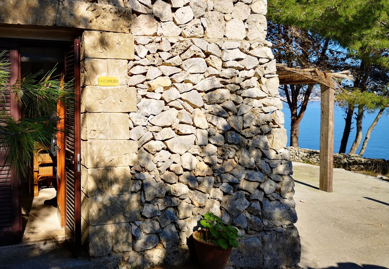 Trullo in Castro - Romantisches Trullo über dem Fjord mit Meerzugang (Haus G)