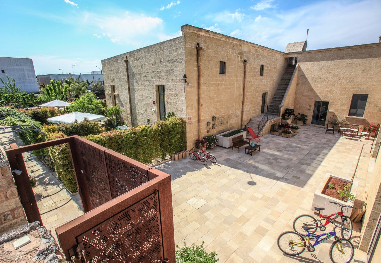 Ferienwohnung in Patù - Hübsches Studio mit Poolzugang und Terrasse (E)