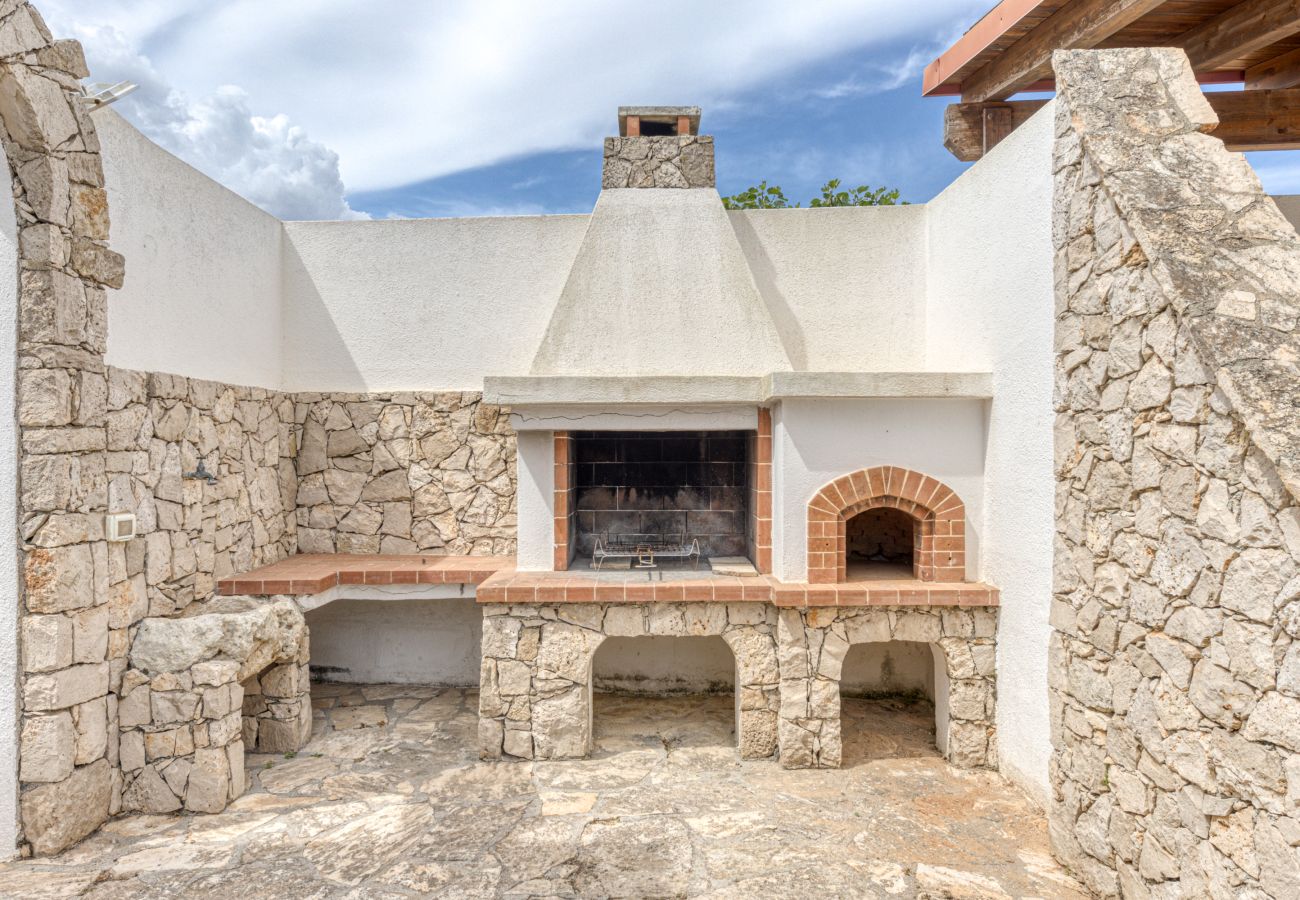 Ferienhaus in Pescoluse - Hübsches Ferienhaus mit Pool 1km vom Sandstrand von Pescoluse