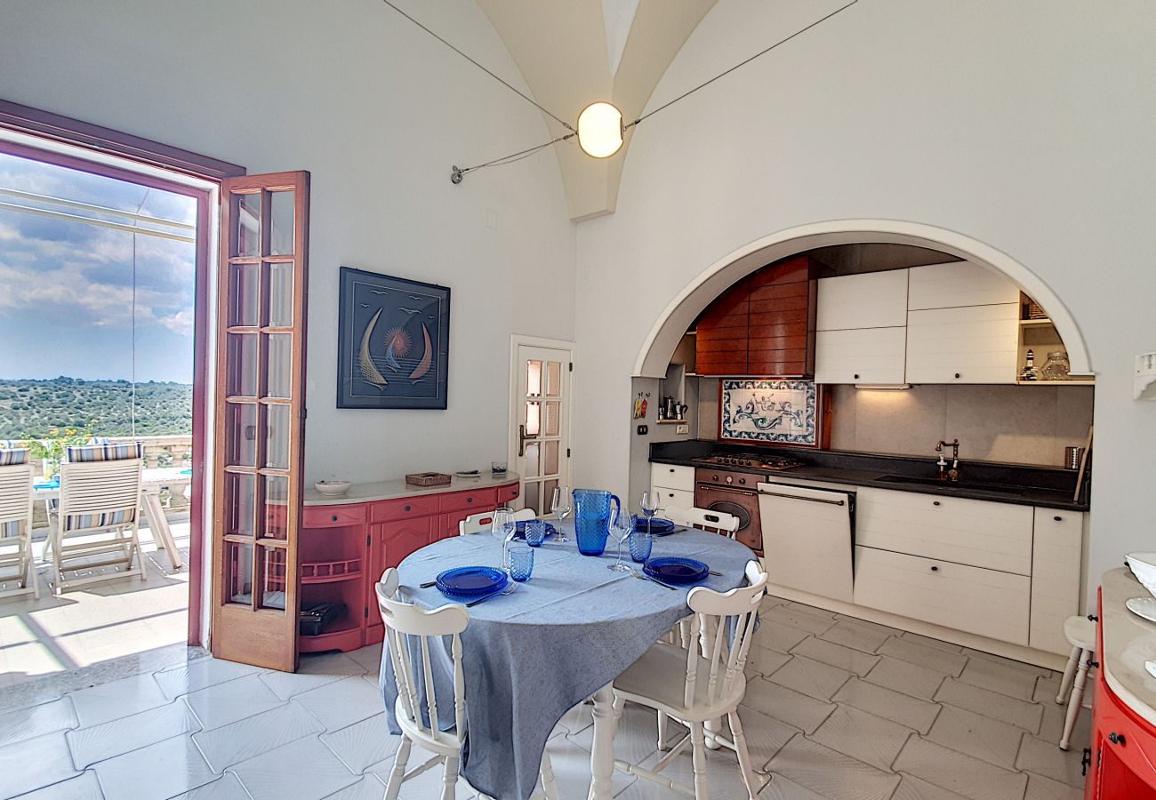 Ferienhaus in Castro - Außenwhirlpool u. Meerblick in der antiken Festung