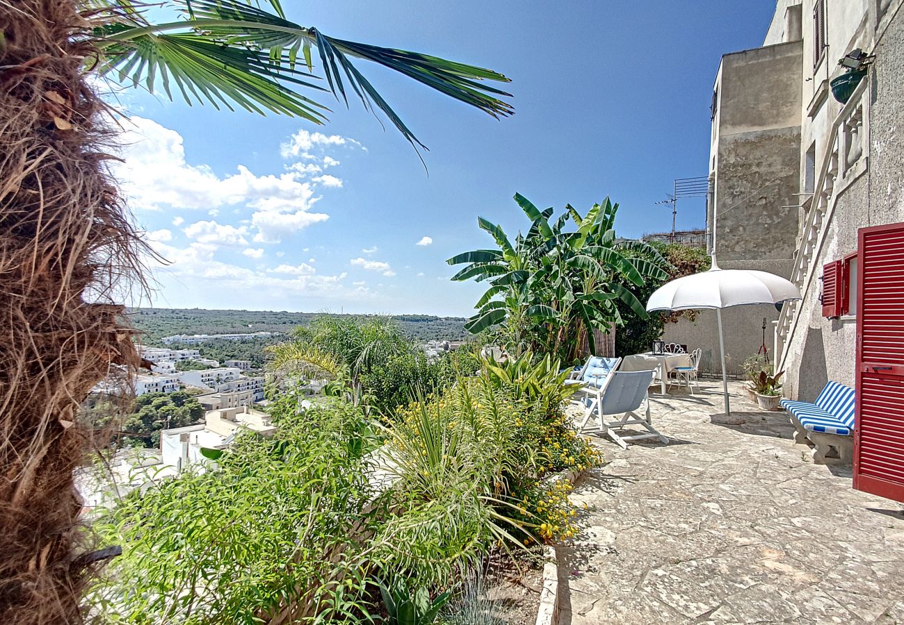 Ferienhaus in Castro - Außenwhirlpool u. Meerblick in der antiken Festung