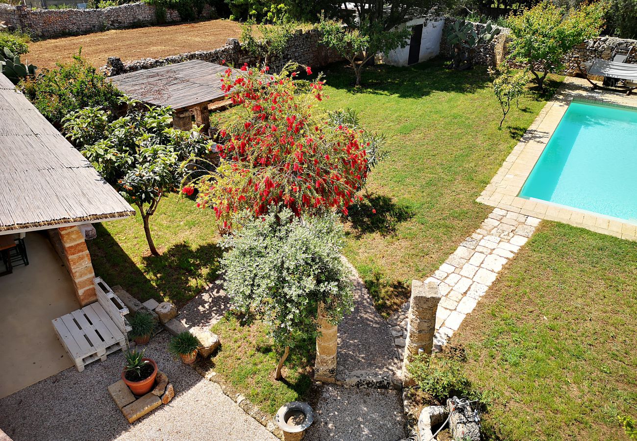 Villa in Castrignano del Capo - 4 km vom Meer: Design-Altstadthaus mit Pool