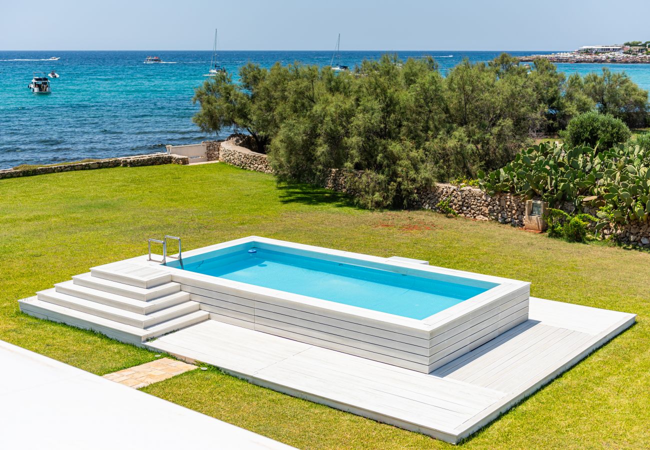 Villa in Marina di Felloniche - Toplage mit Meerzugang, beheiztem Pool, Whirlpool