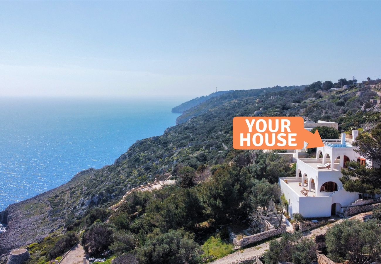 Villa in Leuca - Atemberaubend: Terrassenhaus mit 180°-Meerblick