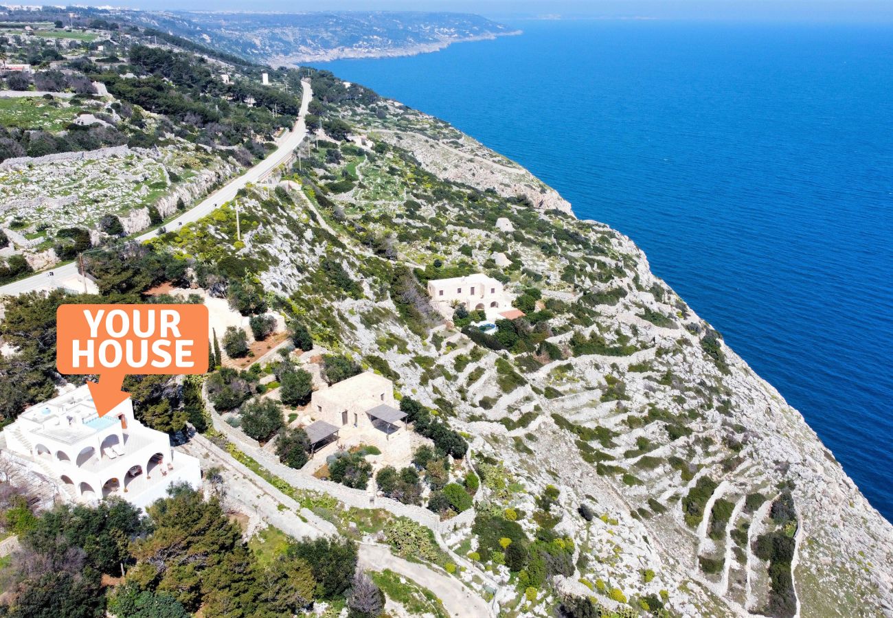 Villa in Leuca - Atemberaubend: Terrassenhaus mit 180°-Meerblick