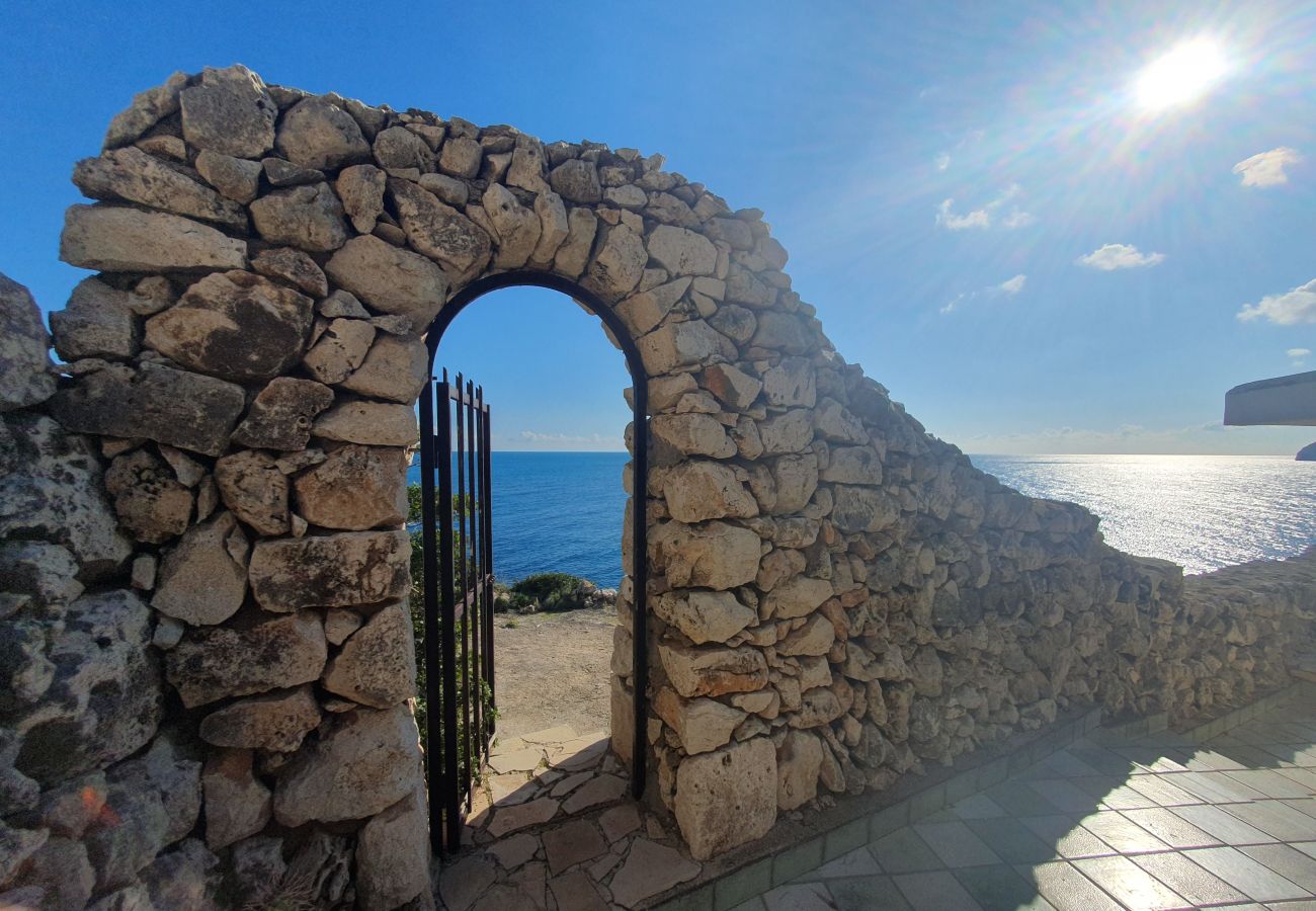 Trullo in Gagliano del Capo - Romantisches Steinhäuschen m. Whirlpool&Meerzugang