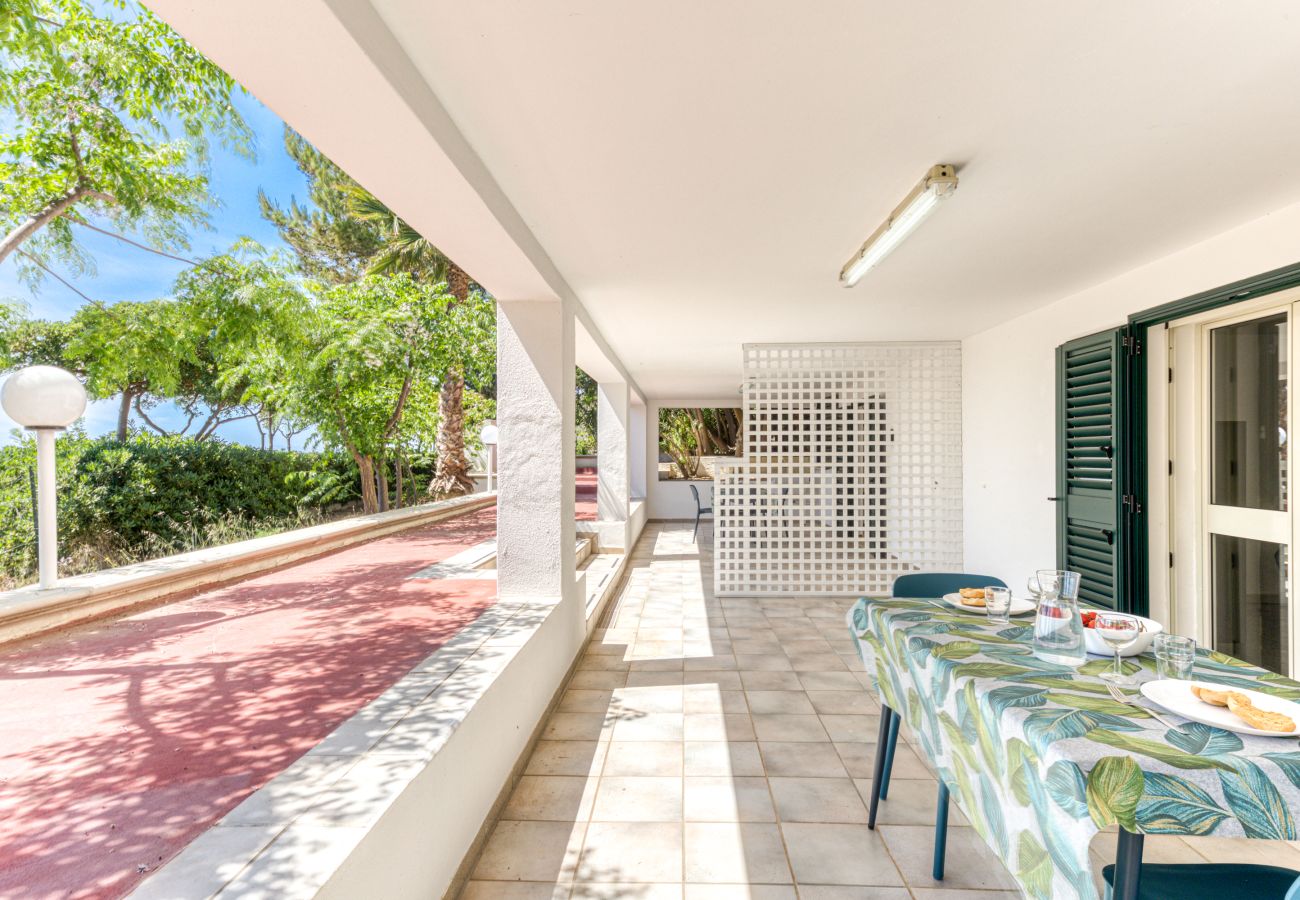 Villa in Pescoluse - Ruhiges Landhaus mit Meerblick und Garten