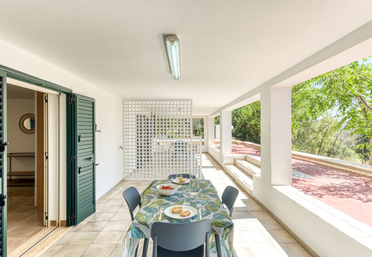 Villa in Pescoluse - Ruhiges Landhaus mit Meerblick und Garten