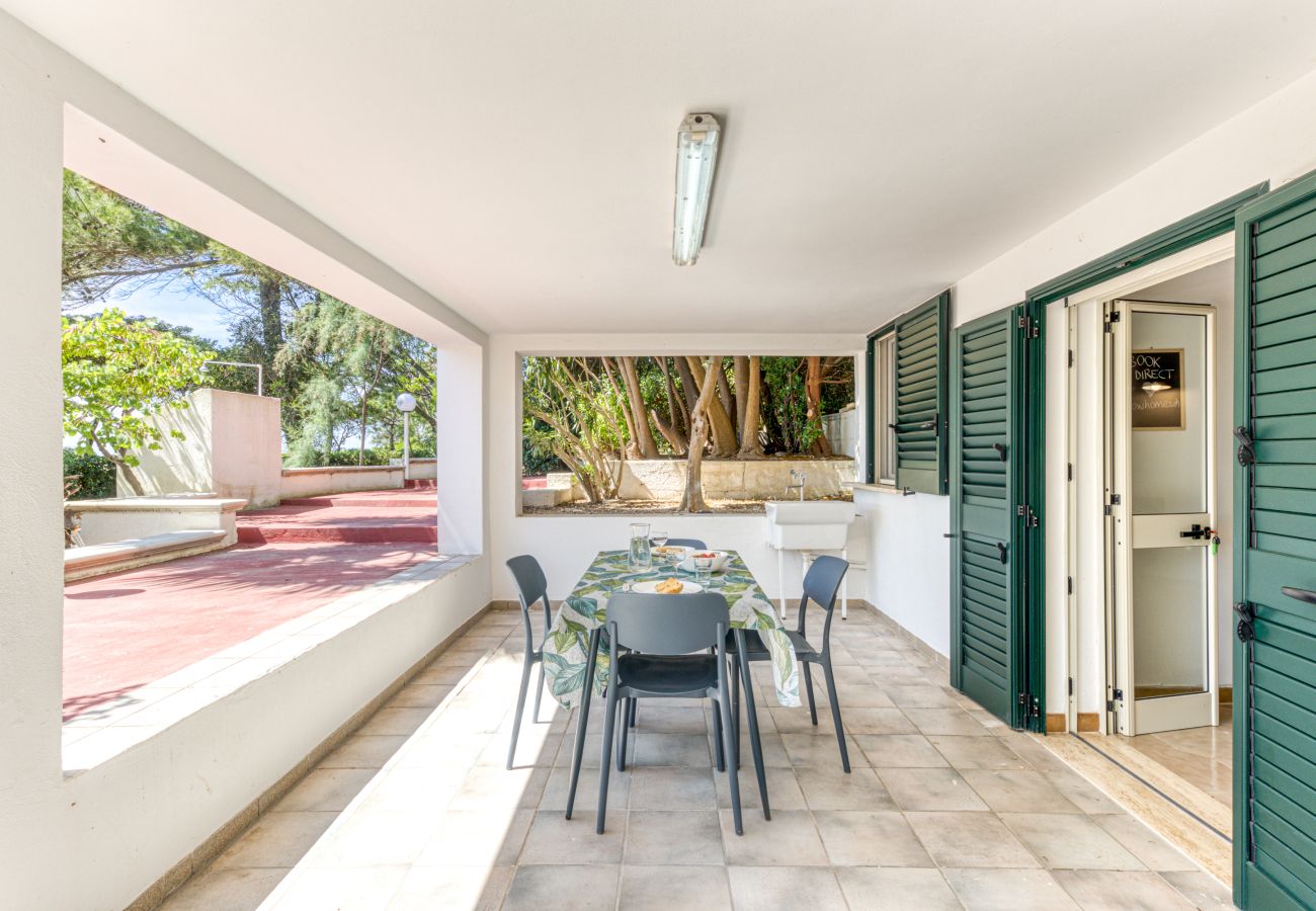 Villa in Pescoluse - Ruhiges Landhaus mit Meerblick und Garten