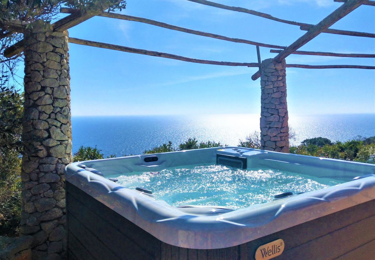 House in Gagliano del Capo - Villa with heated jacuzzi and 180° sea view