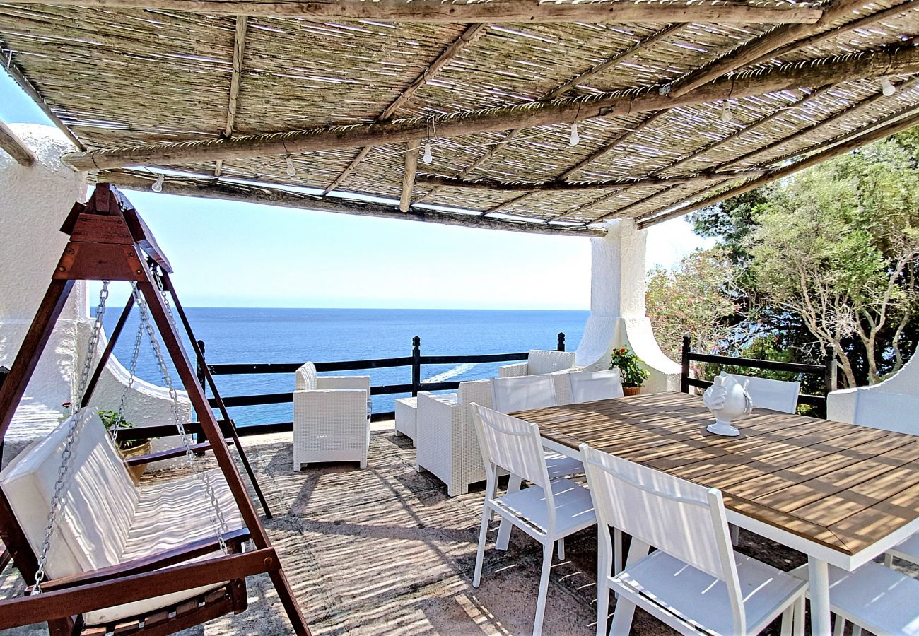 Villa à Castro - Superbe villa avec jacuzzi et accès privé à la mer