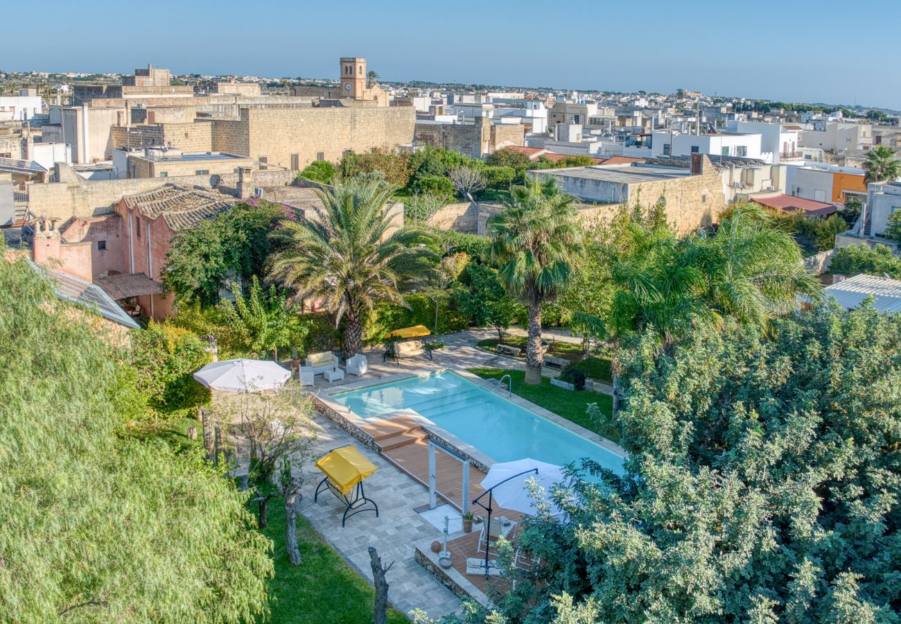 Villa à Patù - Demeure de charme avec grande piscine et parc