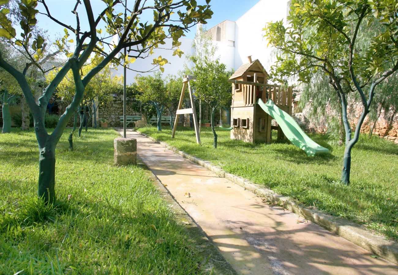 Maison à Patù - Jolie maison avec piscine et parc (B)