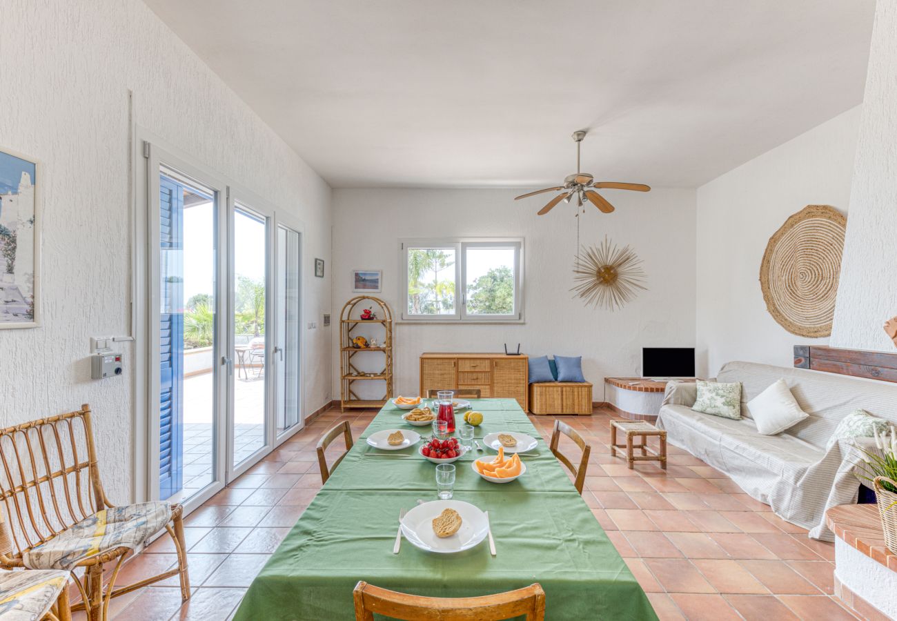 Maison à Pescoluse - Jolie maison avec piscine à 1km de la plage de sable de Pescoluse