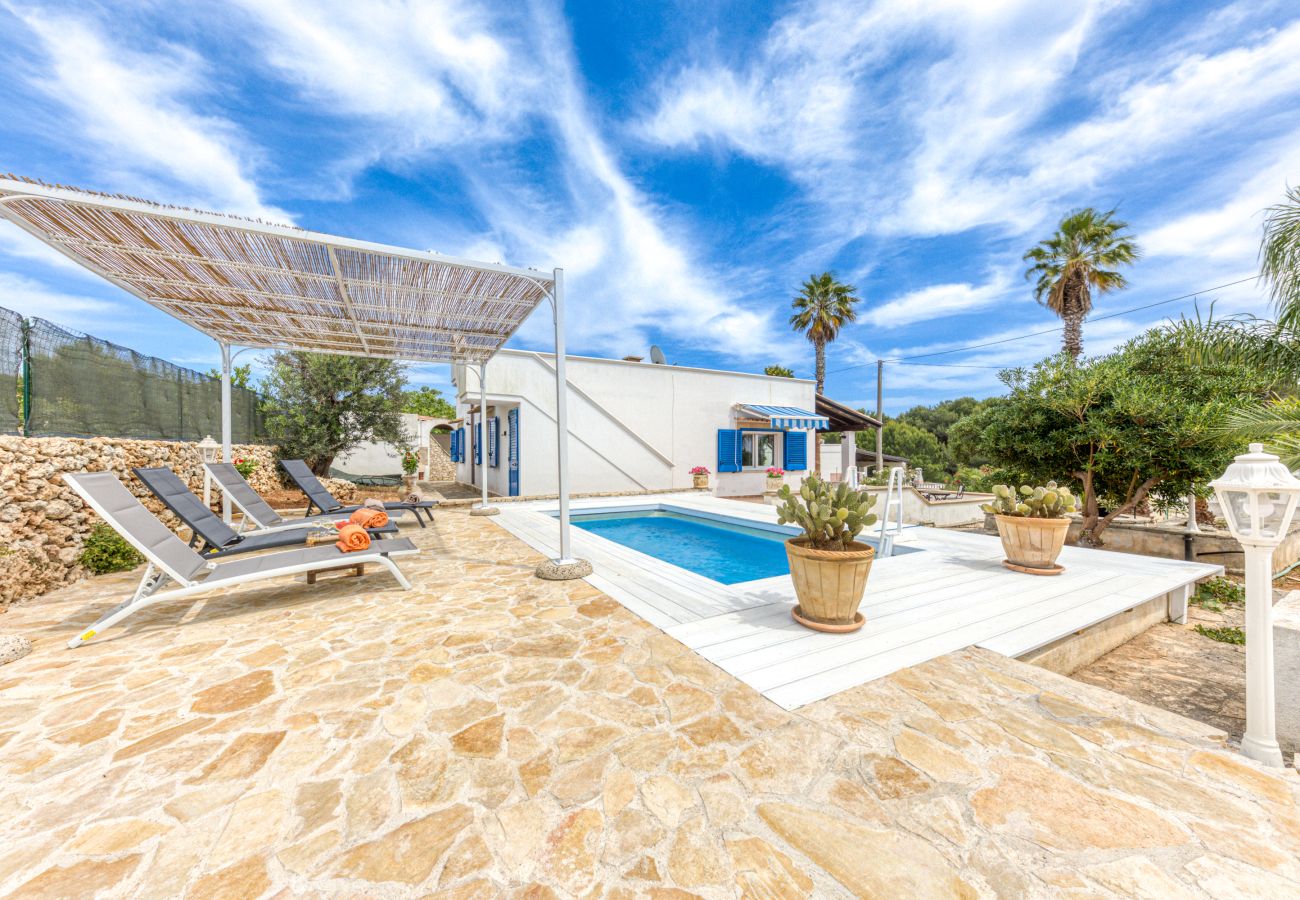 Maison à Pescoluse - Jolie maison avec piscine à 1km de la plage de sable de Pescoluse