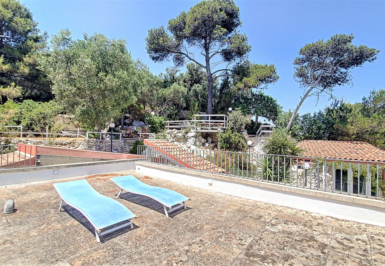 Villa à Marittima - Une perle rare avec piscine chauffée et accès mer