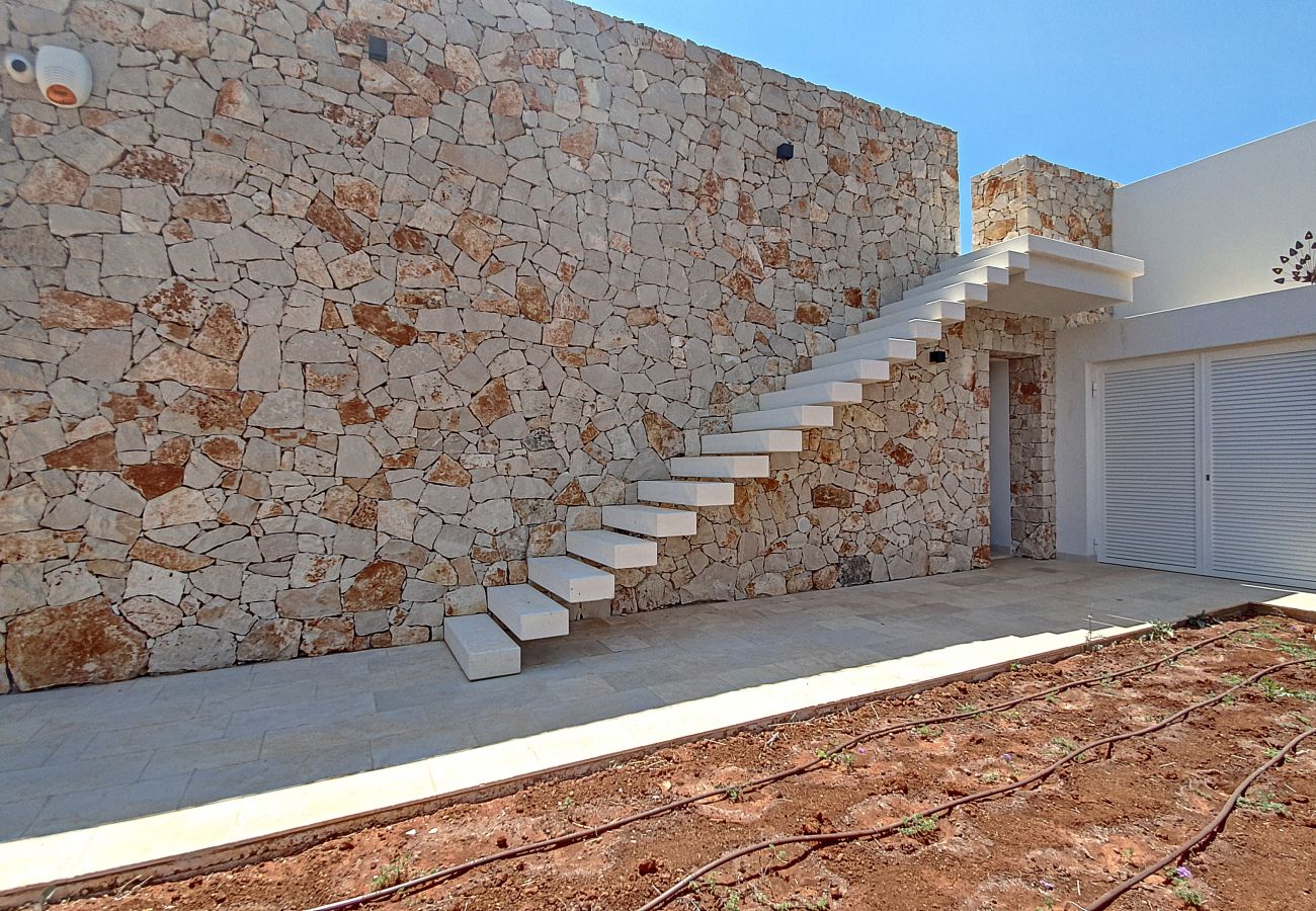 Villa à Leuca - Moderne villa de luxe avec piscine à 1km de la mer