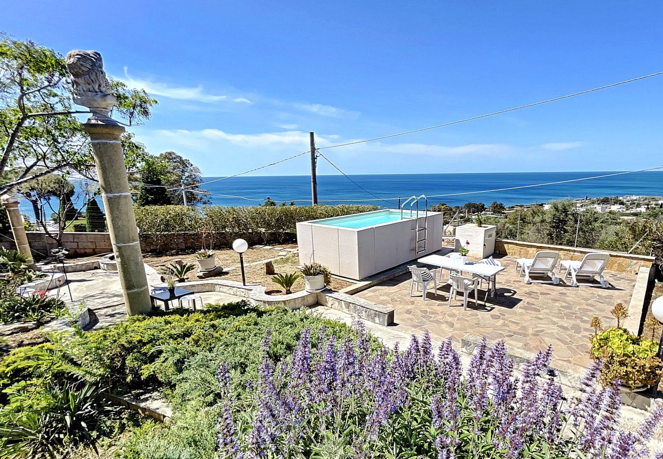 Maison à Torre Vado - Maison vue mer avec piscine proche de la plage