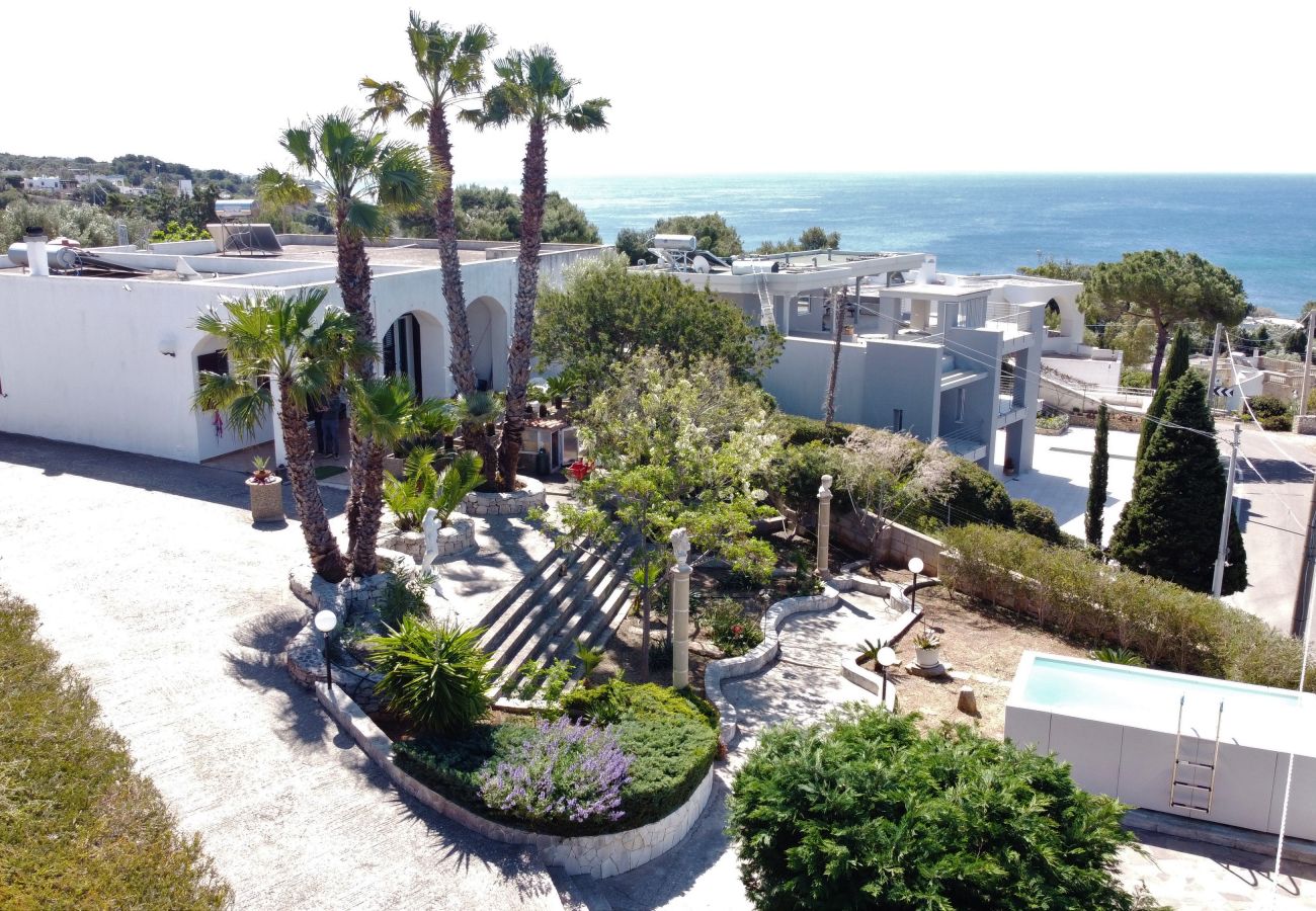 Maison à Torre Vado - Maison vue mer avec piscine proche de la plage