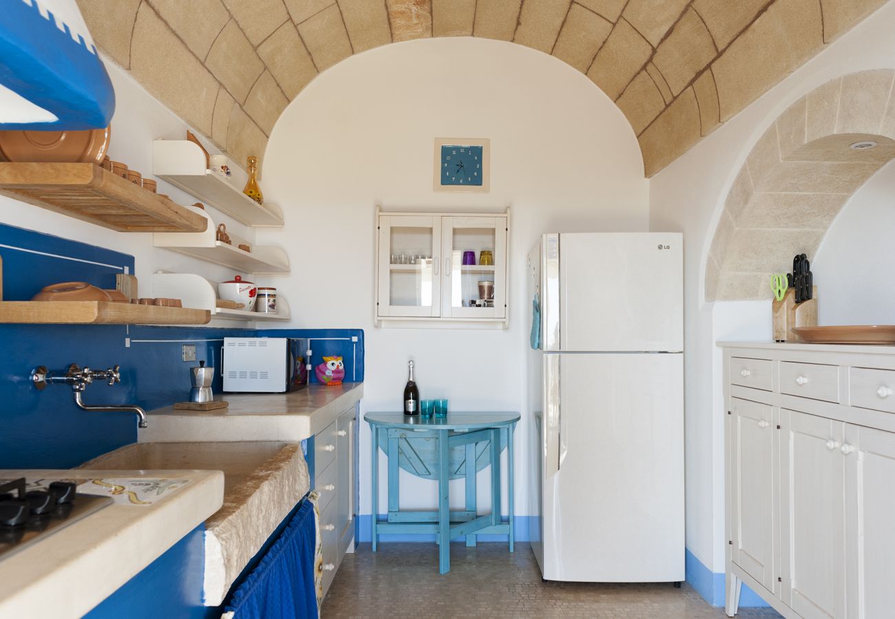 Villa à Pescoluse - Villa proche de la plage avec jacuzzi et vue mer