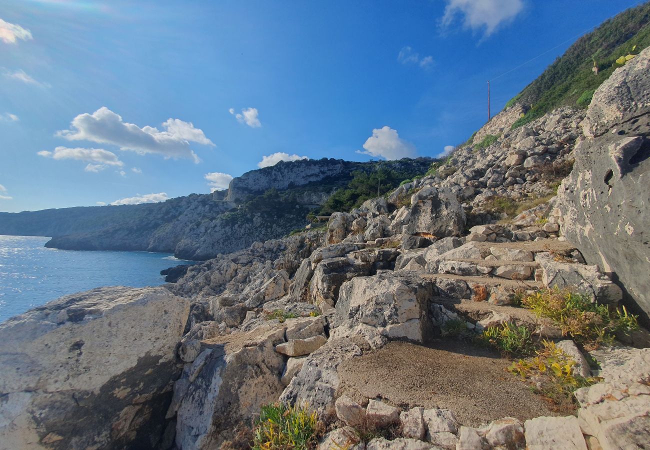 Trullo à Gagliano del Capo - Maison romantique en pierre avec jacuzzi&accès mer