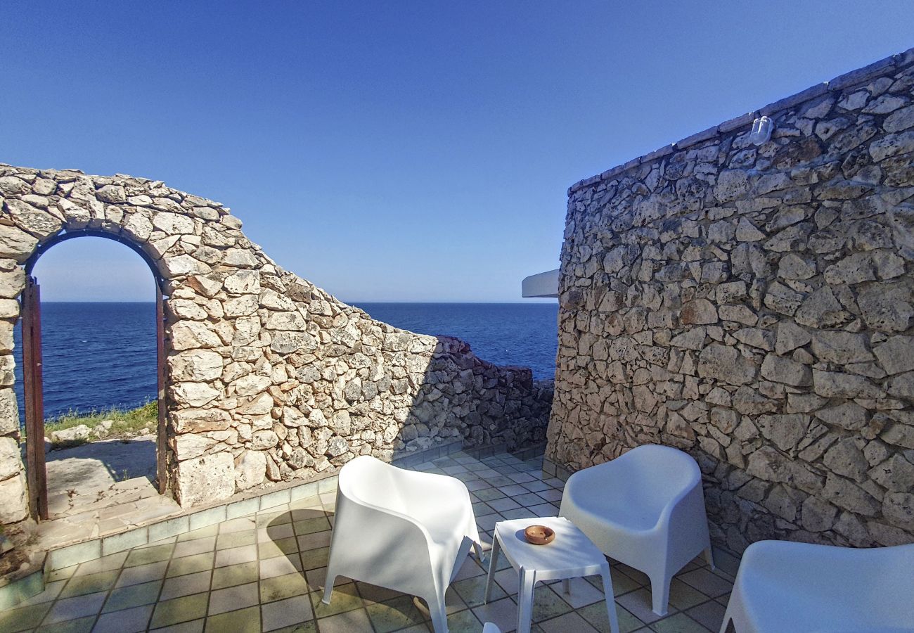 Trullo à Gagliano del Capo - Maison romantique en pierre avec jacuzzi&accès mer