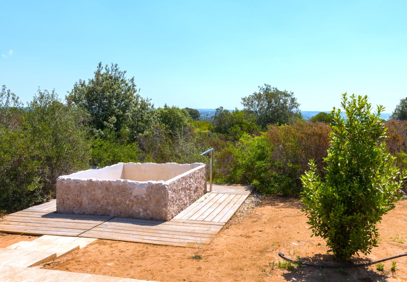 Villa à Torre Pali - Villa moderne avec piscine en pierre, plages à 3km