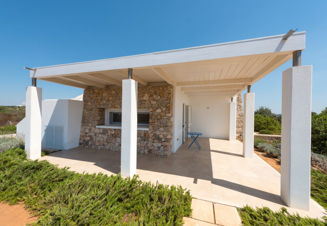 Villa à Torre Pali - Villa moderne avec piscine en pierre, plages à 3km