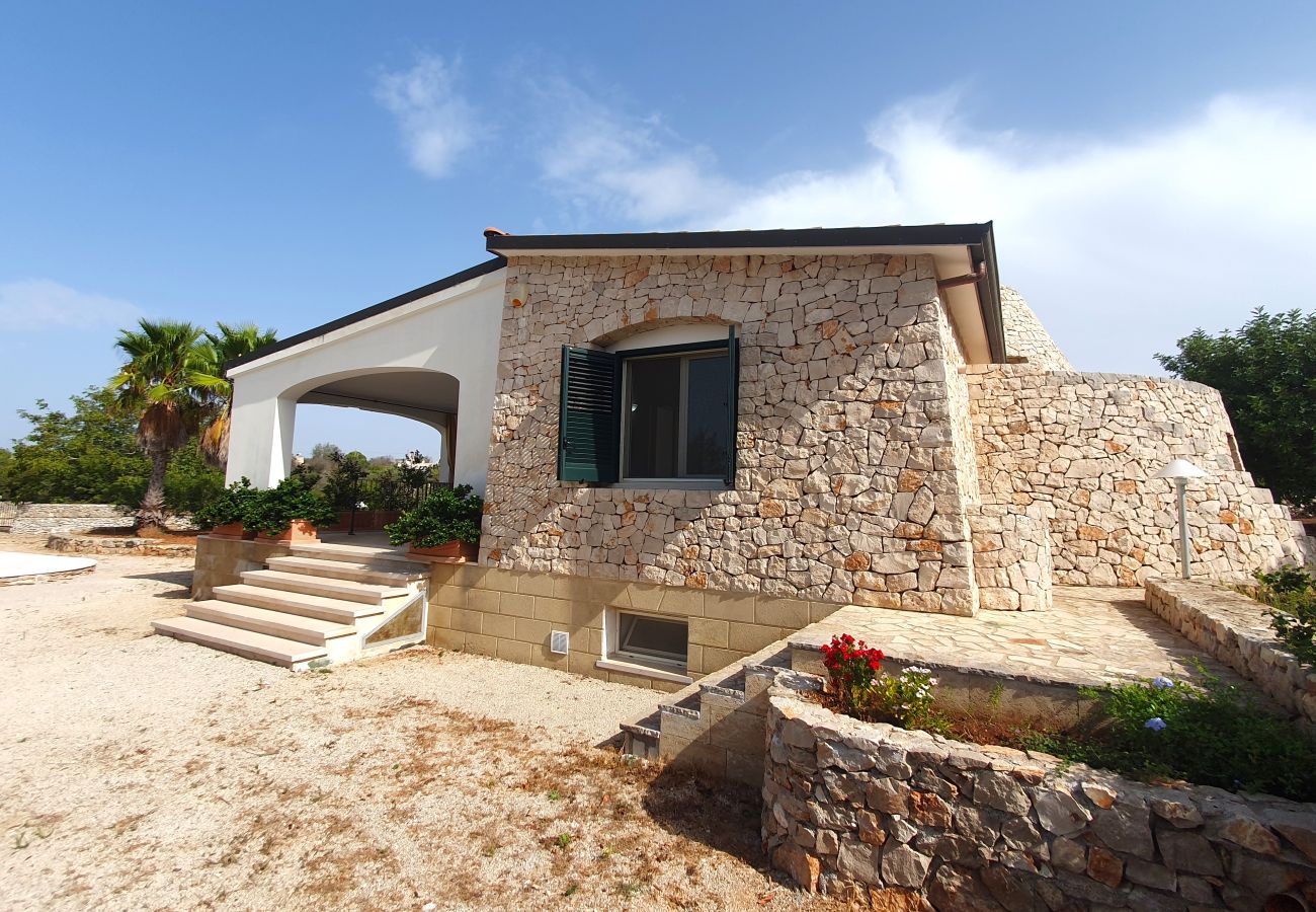 Villa à Pescoluse - A 2km des plages : jolie villa avec piscine