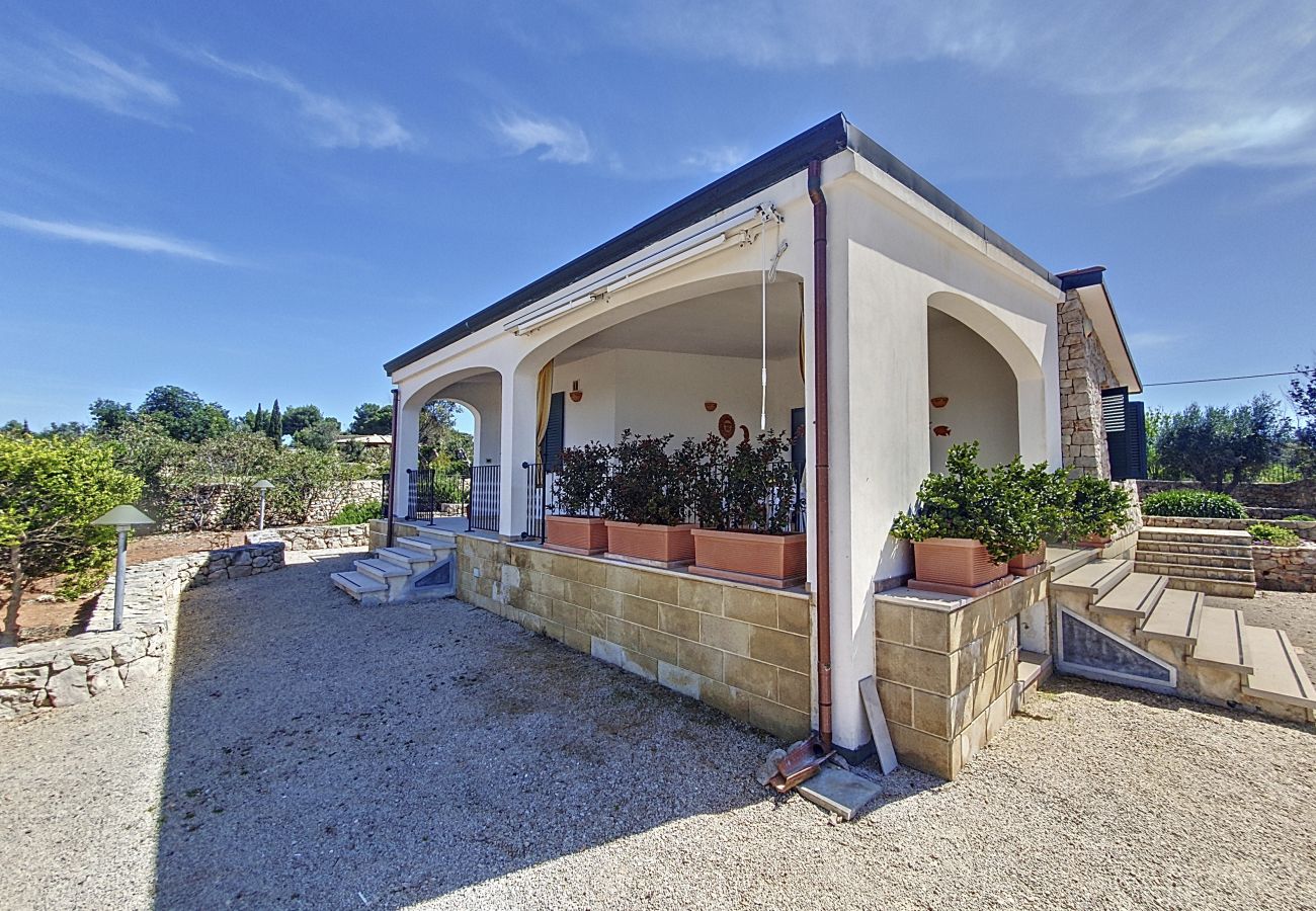 Villa à Pescoluse - A 2km des plages : jolie villa avec piscine