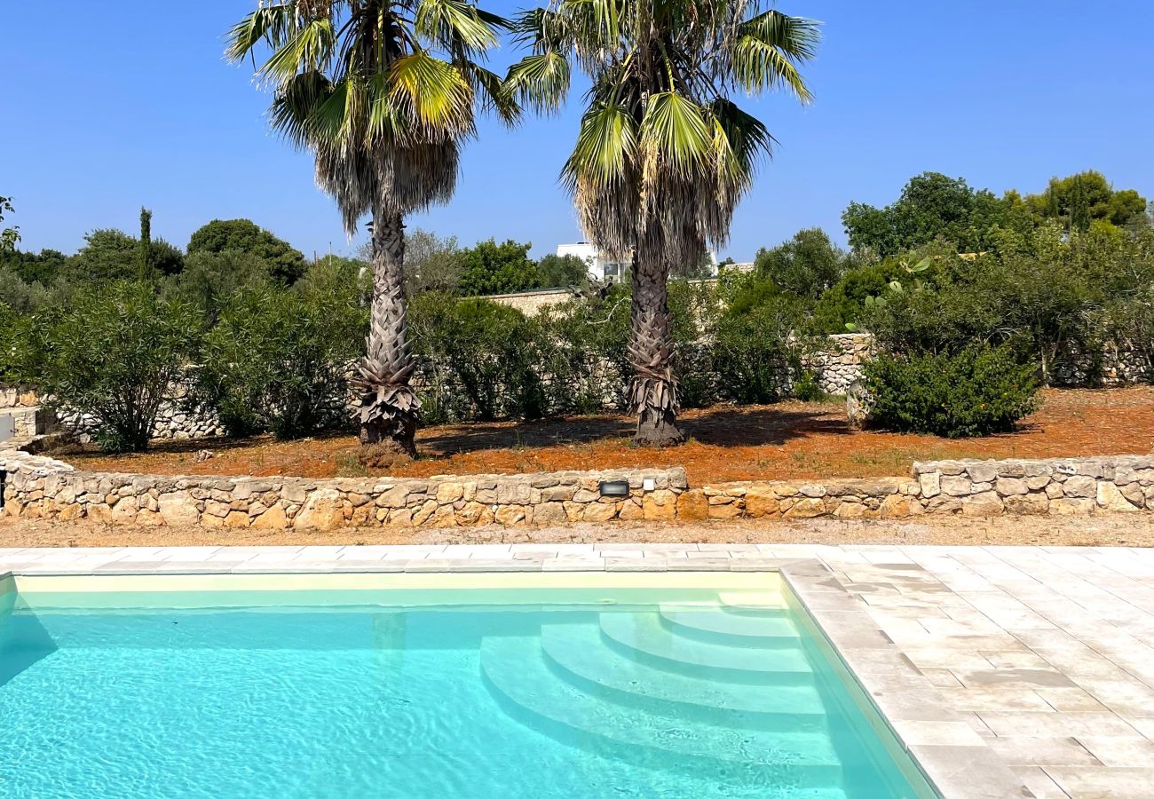 Villa à Pescoluse - A 2km des plages : jolie villa avec piscine