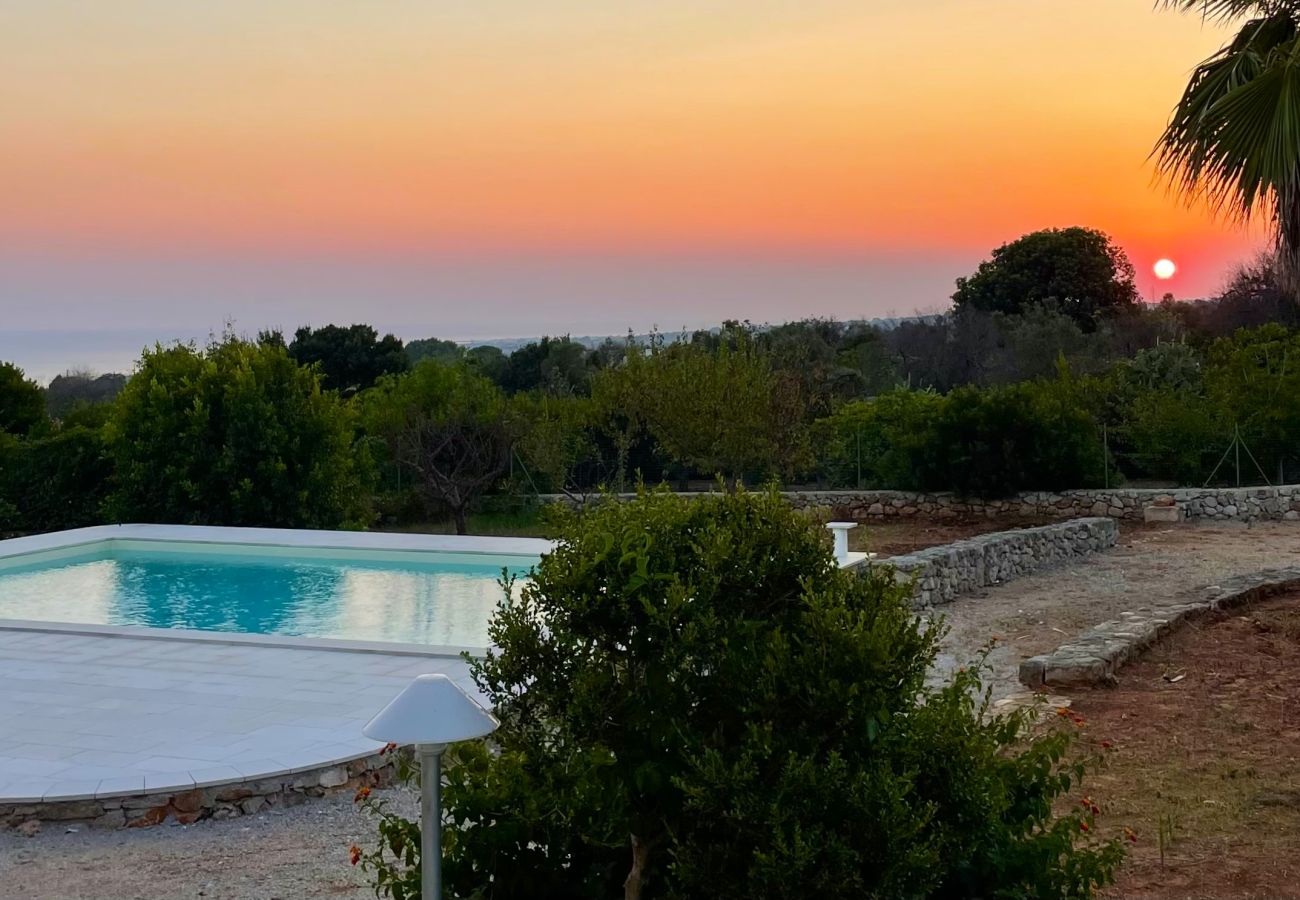 Villa à Pescoluse - A 2km des plages : jolie villa avec piscine