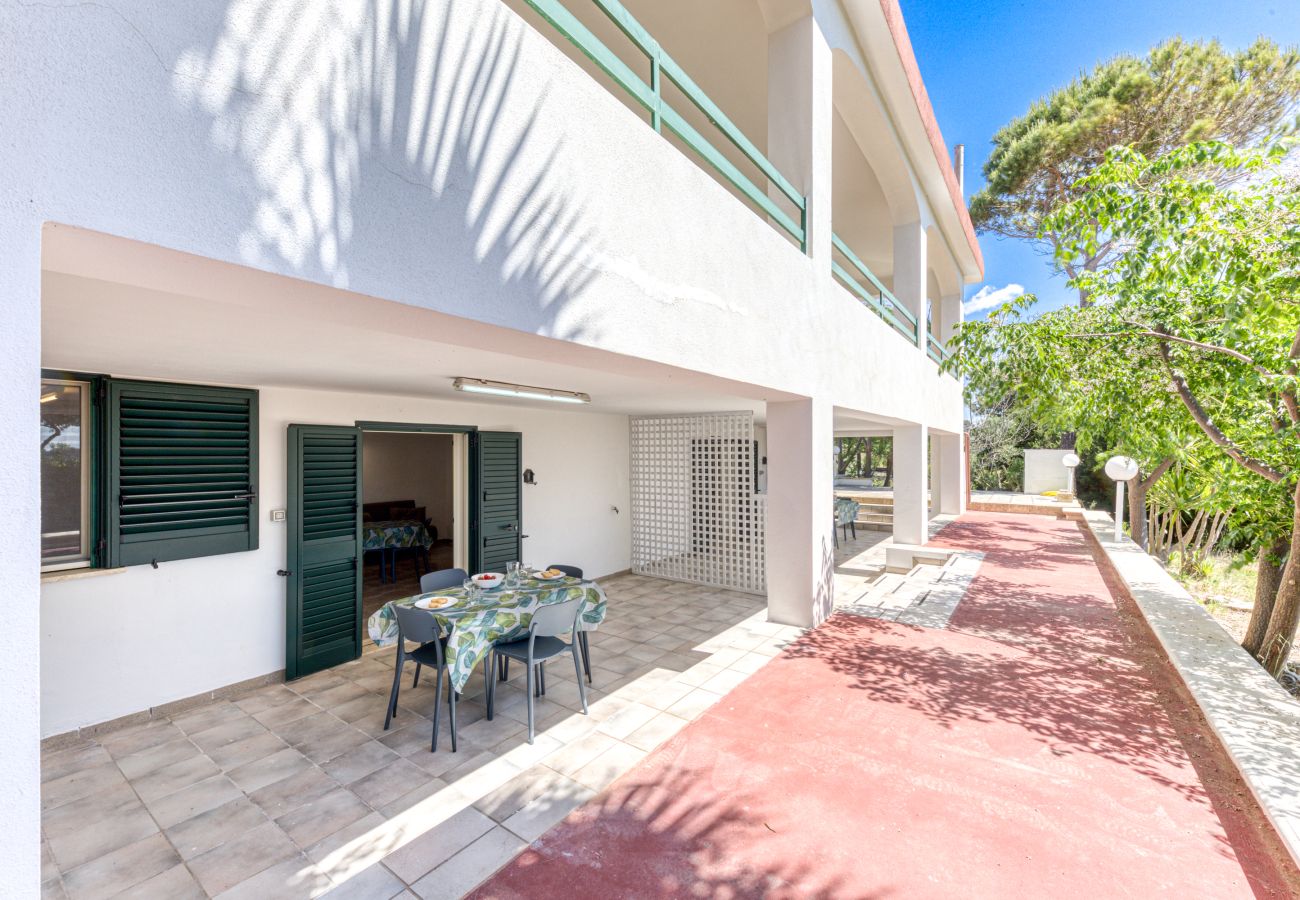 Villa à Pescoluse - Maison de campagne au calme avec vue mer et jardin