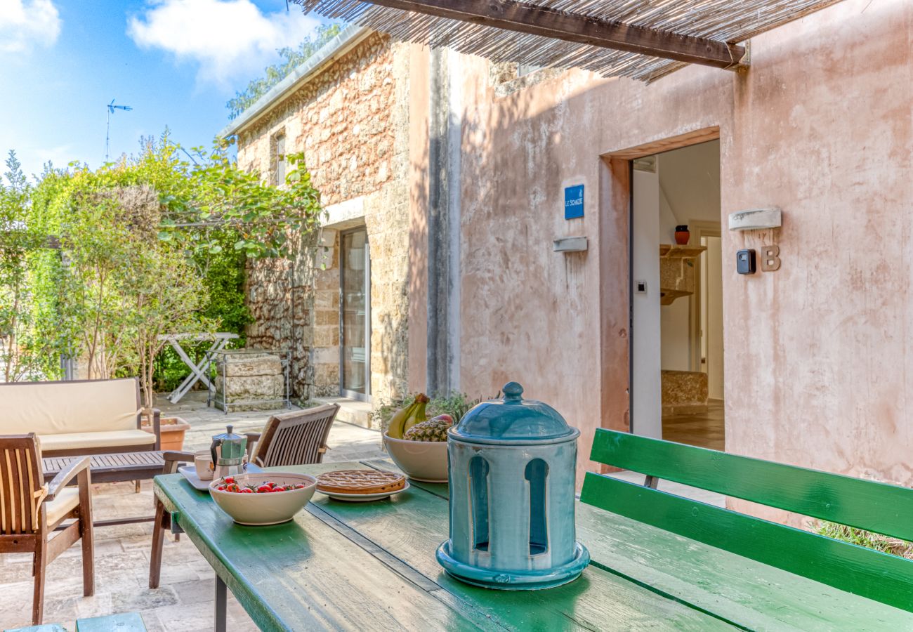 Villa a Patù - Grande dimora di charme con piscina e parco