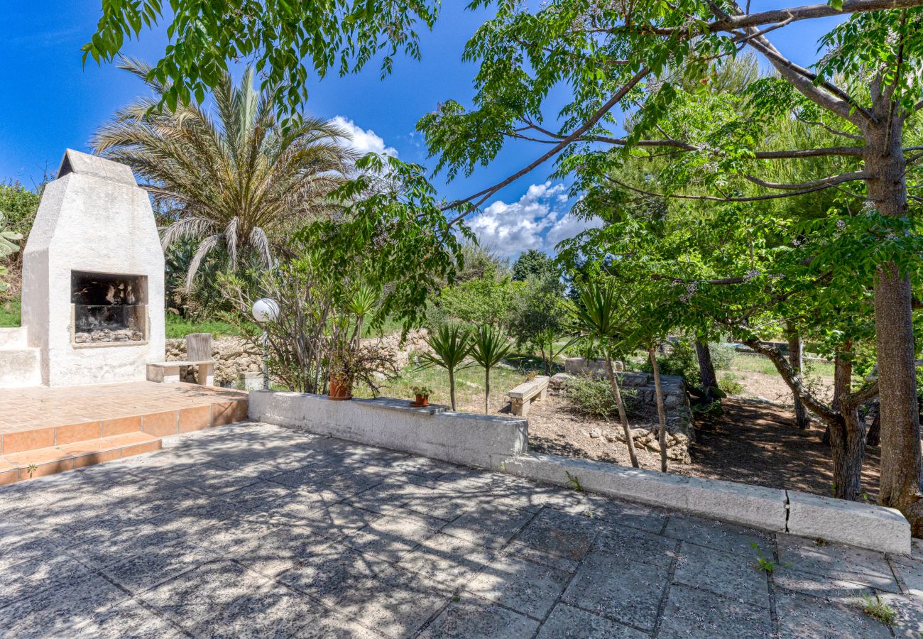 Villa a Pescoluse - Villa di campagna con vista mare e giardino